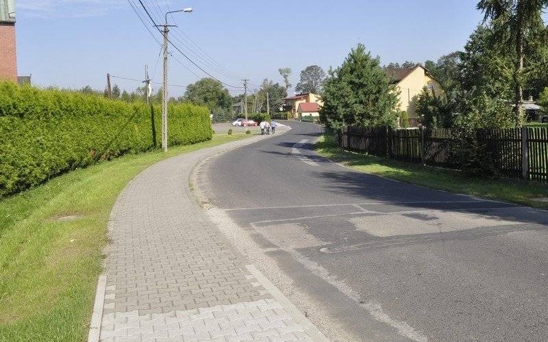 Harmęże - chodnik wzdłuż Franciszkańskiej gotowy