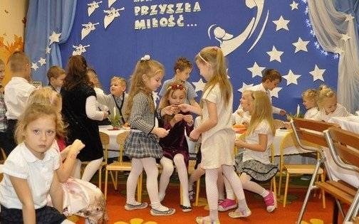 Świątecznie w przedszkolach i szkołach
