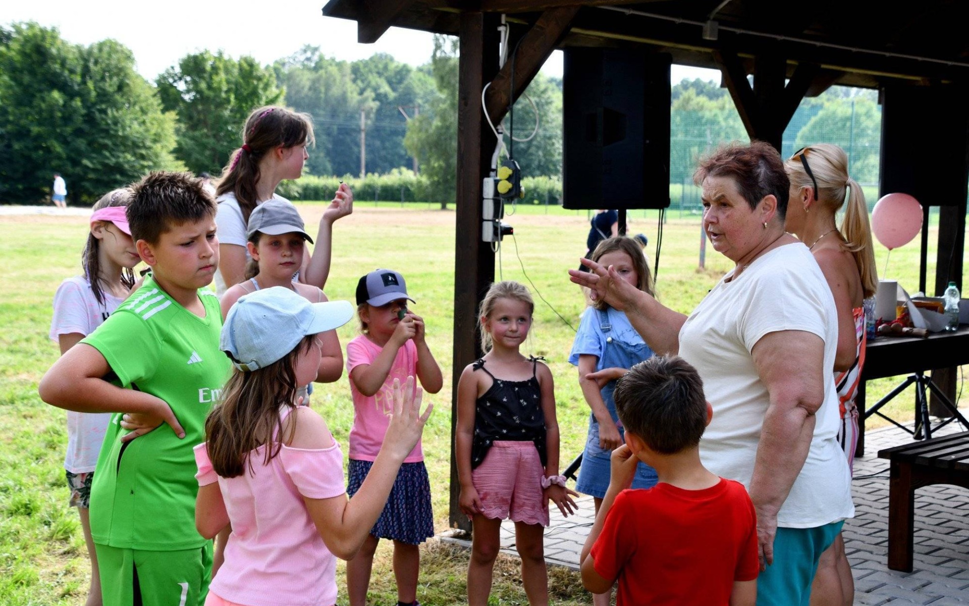 Piknik na przywitanie lata w Stawach Monowskich