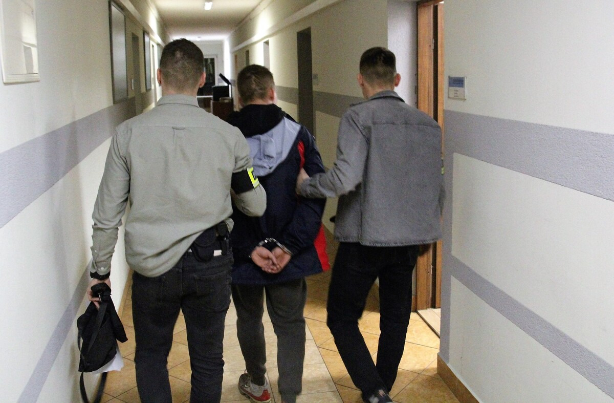 Oświęcim. Areszt tymczasowy dla 19-latka podejrzanego o usiłowanie oszustwa metodą „na legendę”.