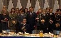 MSWiA. Z okazji Dnia Kobiet Minister Spraw Wewnętrznych i Administracji Mariusz Błaszczak zaprosił wyróżniające się funkcjonariuszki służb mundurowych