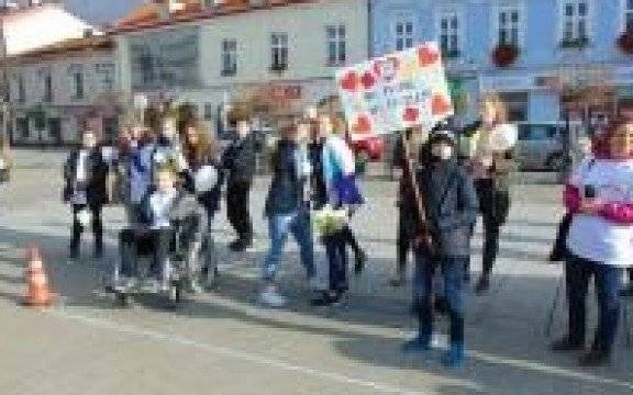 Oświęcim. Kampania „No Promil - No Problem”. Uczniowie apelowali o trzeźwość za kierownicą