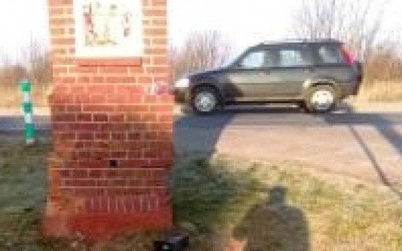 Gmina Oświęcim. Przydrożna kapliczka stanęła na drodze zmęczonego kierowcy