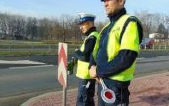 Przeciszów. Nowa Wieś. Na rowerze pomimo zakazu