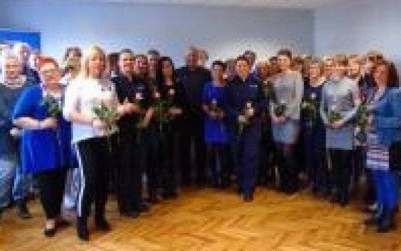 Oświęcim. Życzenia od Komendanta Powiatowego Policji w Oświęcimiu z okazji Dnia Kobiet