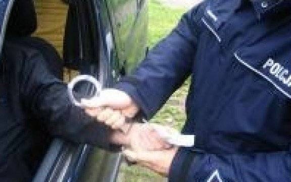 Gmina Kęty. Kierowca chcąc uniknąć mandatu za wykroczenie, próbował wręczyć łapówkę