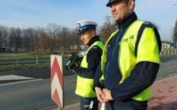 Powiat oświęcimski. Bezpieczny ”Listopadowy Weekend 2019”. Apelujemy o uwagę i rozsądek na drodze.