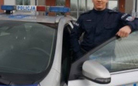 Oświęcim. Dzielnicowy ratował życie kobiety, która chciała popełnić samobójstwo