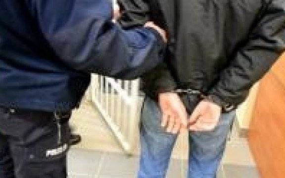Oświęcim. Policjanci zatrzymali recydywistę poszukiwanego Listem Gończym