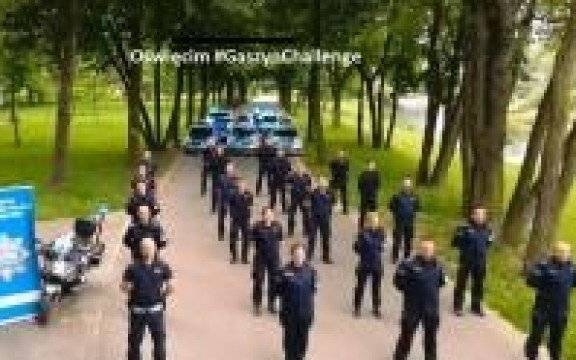 Oświęcimscy policjanci przyłączyli się do akcji #GaszynChallenge