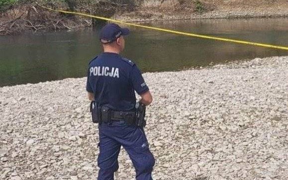 Oświęcim. Kości ludzkie znalezione w skarpie oraz rzece Sole pochodzą z czasów II wojny światowej