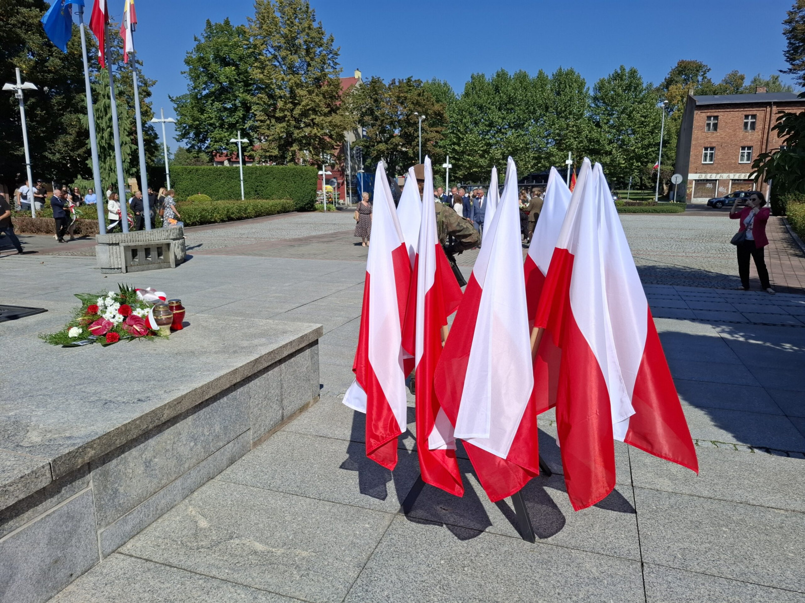 Oświęcim. Pamięć i hołd bohaterom w 86. rocznicę wybuchu II wojny światowej