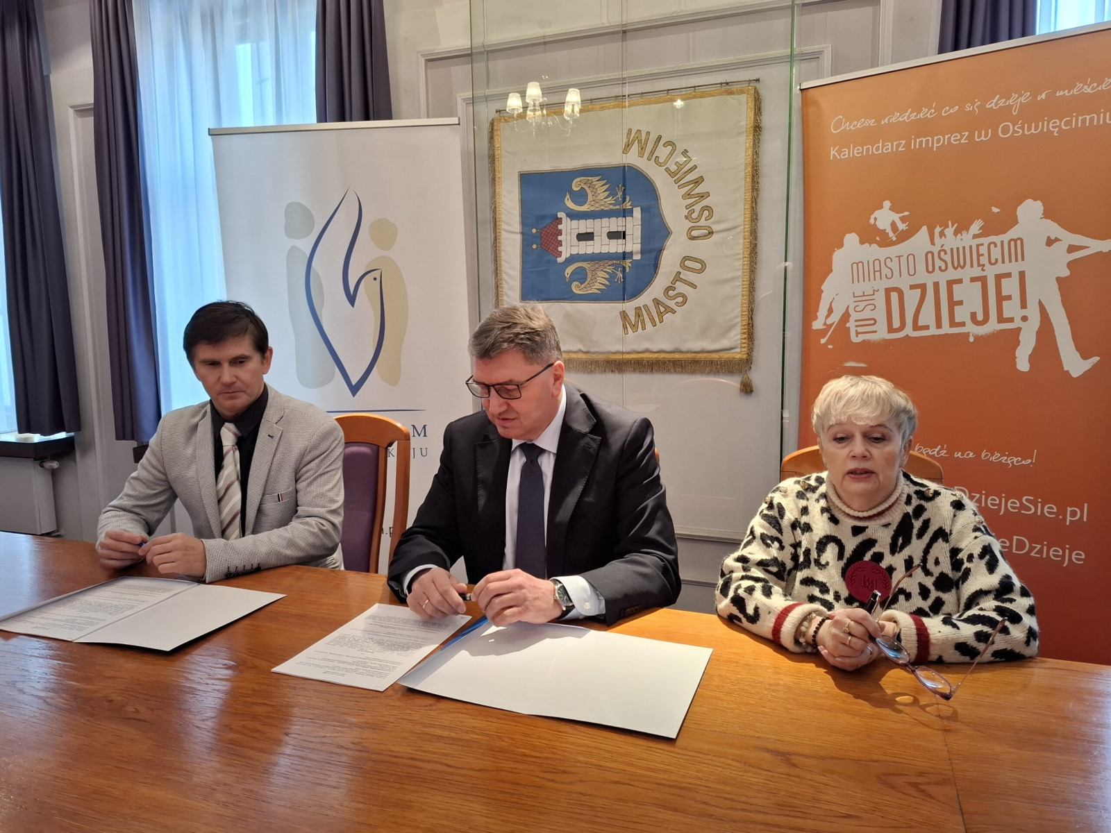 Oświęcim. Solidne wsparcie z miasta dla oświęcimskiego hokeja