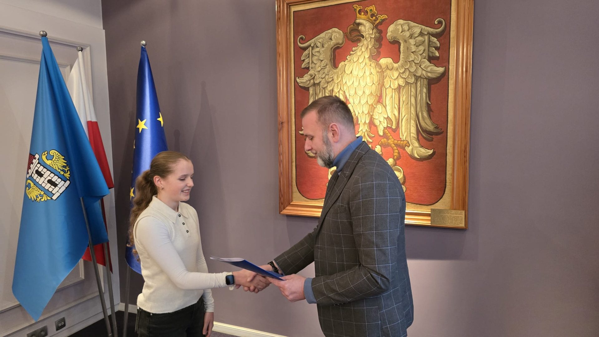 Młoda cheerleaderka nagrodzona