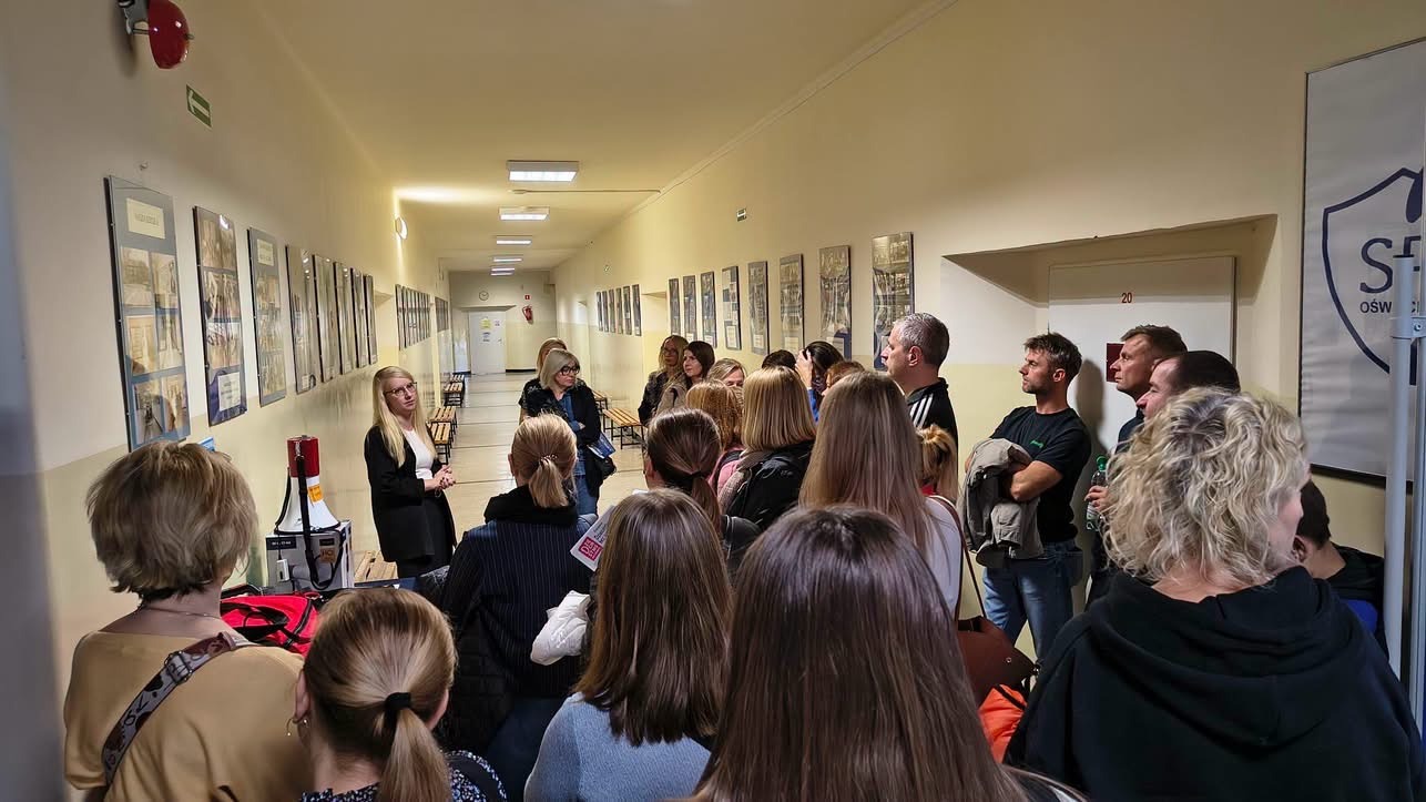 Oświęcim. Warto wiedzieć, jak reagować, by chronić innych. Krajowy Trening Rodzinny poświęcony przygotowaniu na sytuacje kryzysowe.