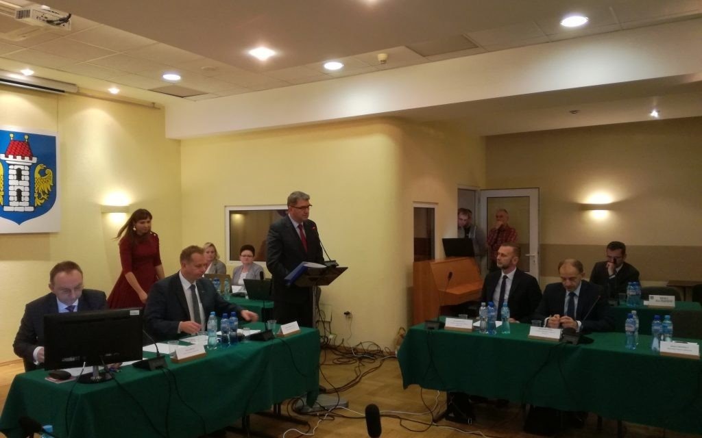 Oświęcim. Prezydent i radni złożyli ślubowania na pierwszej sesji Rady Miasta VIII kadencji