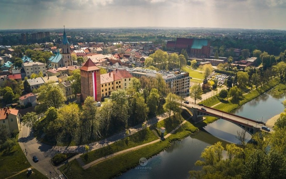 Oświęcim. Miasto przygotowuje się na Święto Flagi Rzeczypospolitej Polskiej i na 3 maja - 229. rocznicę uchwalenia Konstytucji 3 Maja
