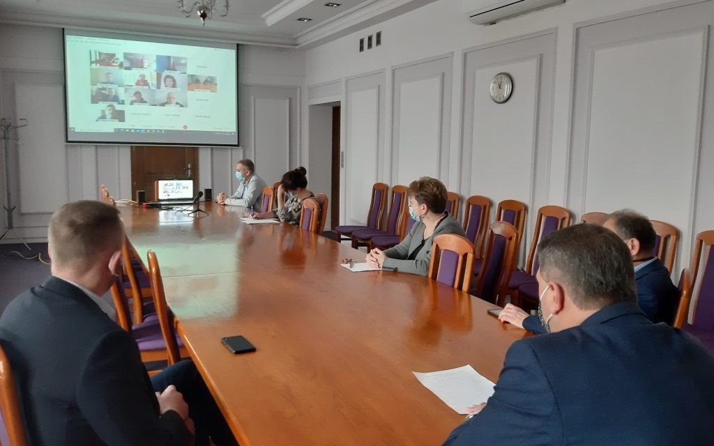 Oświęcim. Funkcjonowanie miasta w aktualnej sytuacji epidemiologicznej. Konferencja online prezydenta