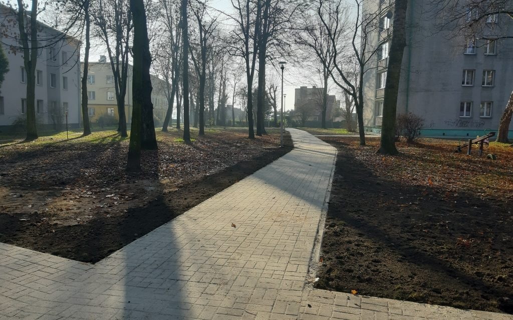 Oświęcim. Drogi i chodniki osiedlowe po remoncie