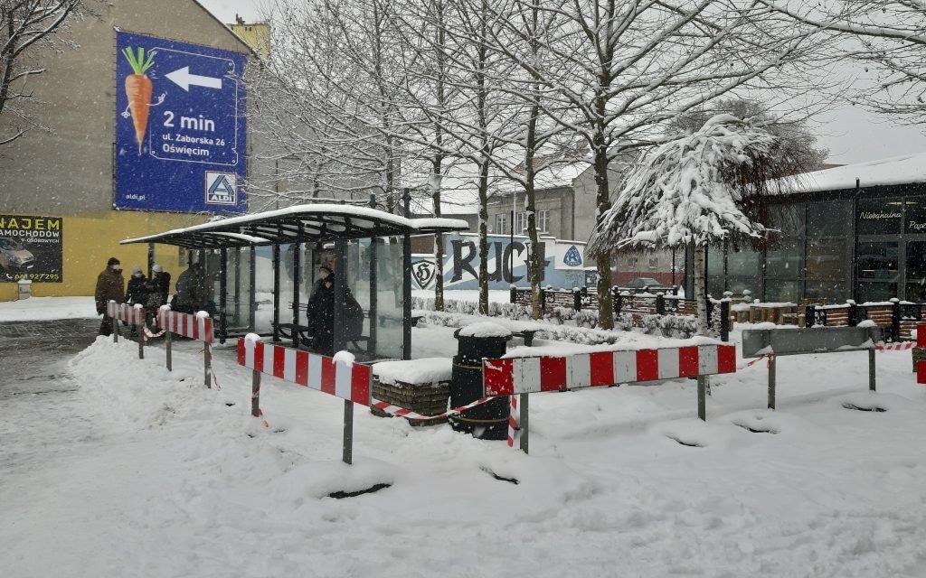 Oświęcim. Ledowe ekrany z informacją pasażerską na początek na czterech przystankach przy ul. Dąbrowskiego
