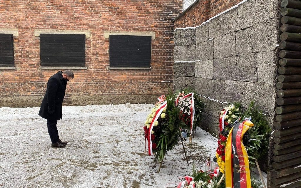 Oświęcim. 76. rocznica oswobodzenia niemieckiego nazistowskiego obozu koncentracyjnego i zagłady Auschwitz -Birkenau