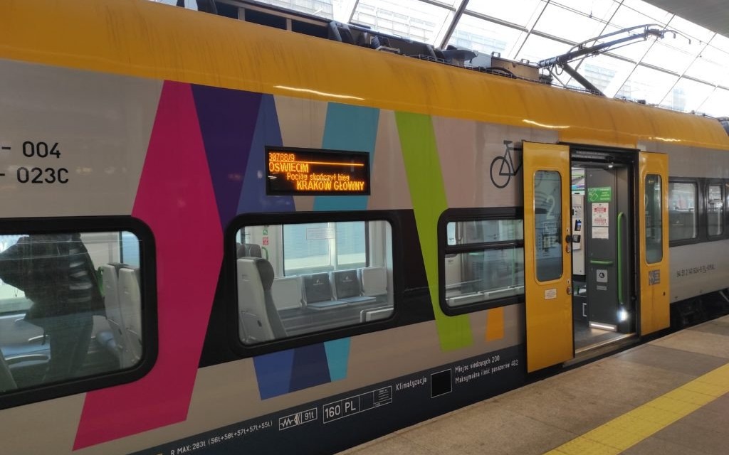 Oświęcim. Kolejami Małopolskimi do Krakowa