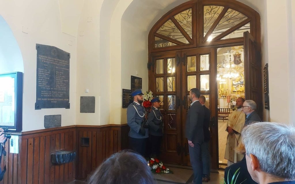 Oświęcim. 82 rocznica zbrodni na polskich jeńcach wojennych w 1940 w Związku Socjalistycznych Republik Radzieckich