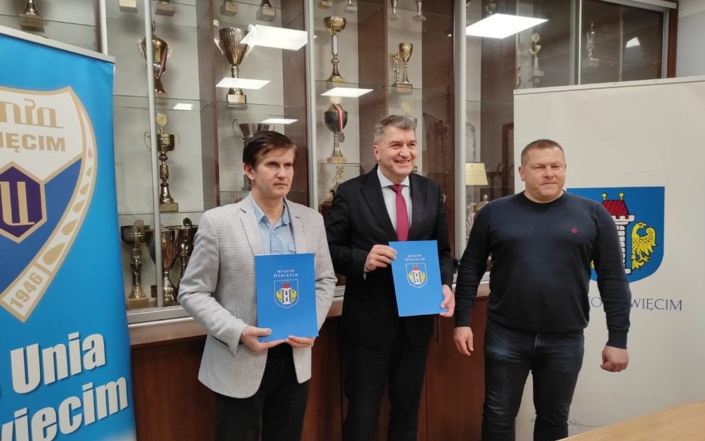 Oświęcim. Miasto wspiera oświęcimski hokej