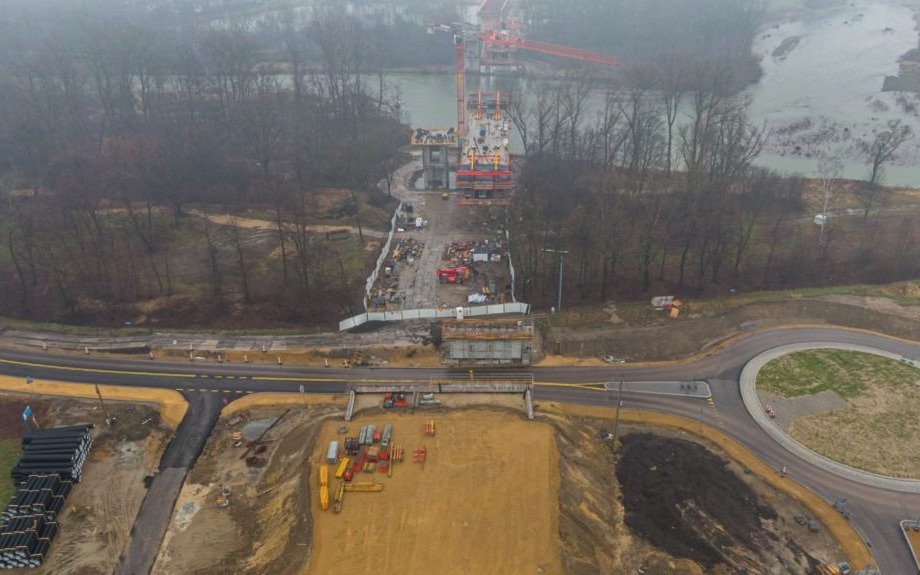 Oświęcim. Nocne utrudnienia w ruchu przy ul. Legionów z wtorku na środę