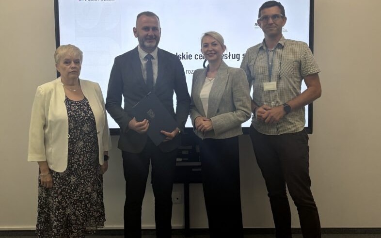 Oświęcim. Spersonalizowane wsparcie dla mieszkańców. Nowe podejście do usług społecznych